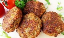 Anne Köftesi Gibi Olan Gerçek Tarif! Annelerin Köftesi Neden Bu Kadar Lezzetli?