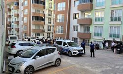 Kayseri'de yaşayan kızı haber vermişti! Ölü bulunan kadının kocası hala aranıyor!
