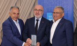 Büyükkılıç yabancı öğrencilerle bir arada! Başkan hangi mesajları verdi