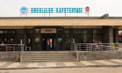Kayseri'de özel etkinlik! Emekliler Kafeteryası'nda bakın ne yaptılar!