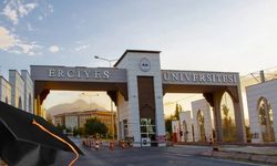 Erciyes Üniversitesi'nde mezuniyet heyecanı! Rektör Altun'dan yeni bölüm müjdesi