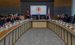 Kayserili Bakan Hulusi Akar, TBMM'de güven tazeledi!