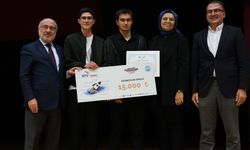 Kayseri Üniversitesi'nde ödüller sahiplerini buldu: Bakın kimler oradaydı?