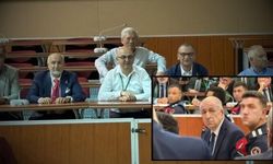 Kayserili siyasetçiden Ümit Özdağ’ın tahliyesi sonrası mutluluk pozu: Nerede kalmıştık!