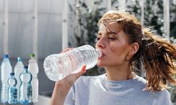 Plastik Şişelerde Su İçmenin Sağlığa Zararları