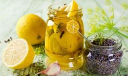 Evdeki sinekleri defetmek için limon ve karanfil sihri