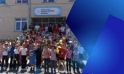 ERÜ öğrencilerinden karne sürprizi! Doyasıya eğlendiler!