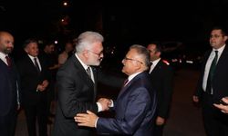 Tamer Karadağlı'dan Başkan Memduh Büyükkılıç'a övgü dolu sözler