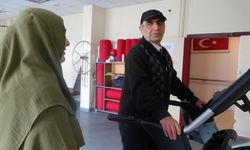 Tümör gözlerini aldı!   umutlarını alamadı