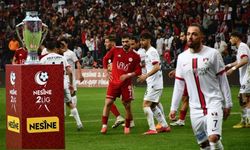 Kayseri'de gülen Vanspor FK oldu! Penaltılarla 1. Lig'e yükseldi!
