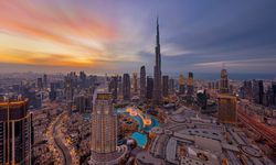 Tanımayan yoktu! Sosyal medya ünlüsü Dubai'de kaza yaptı