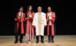 Erciyes Üniversitesi Edebiyat Fakültesi 421 mezun verdi!