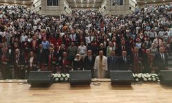 ERÜ'de mezuniyet heyecanı: Hekim adayları kep attı!