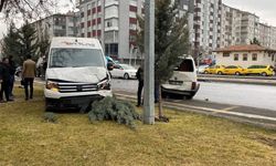 Kayseri’deki Fuzuli – Bozantı kavşağında trafik tehlikesi büyüyor: Işık yok, kaza riski yüksek