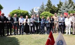 Kayseri’de şehitler için kalıcı vefa! Üniversite yerleşkesine anıt!