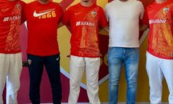 Kayserispor'da 3 imza birden! 5 yıllık sözleşme imzalandı
