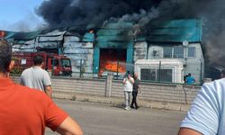 Kayseri Organize Sanayi Bölgesi'nde büyük yangın! Fabrika sahibi gözyaşlarına boğuldu