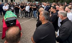 Yeraltı dünyasının esrarengiz adamı sırları ile gömüldü: Cenaze töreninde dikkat çeken isim!