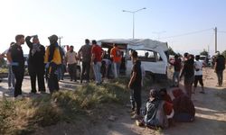 Feci kaza: Tarım işçilerini taşıyan minibüs takla attı, 9 Yaralı!