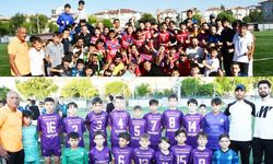 Zeki Akparlar FK Kayseri’de fırtına gibi! Şampiyon oldular