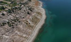Yamula Barajı 200 metre geri çekildi: Yıllardır sular altında kalan mahalle gün yüzüne çıktı!