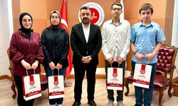 YKS’de dereceye giren öğrencilere ödül
