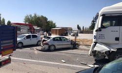 Zincirleme trafik kazası! 4 kişi yaralandı!