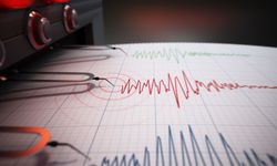 Balıkesir’de 3.8 Büyüklüğünde Deprem Paniğe Neden Oldu