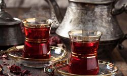 Çay ustalarının sırrı ortaya çıktı: Demlerken bunu yapıyorlarmış