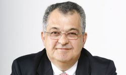 Ekonomi dünyasının önemli ismi hayatını kaybetti!