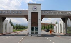 Erciyes Üniversitesi’nde ders kaydı için geri sayım başladı!