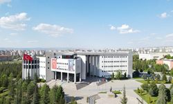 Erciyes Üniversitesi’nde büyük buluşma: Mezunlar yıllar sonra aynı çatıda!