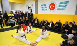 Erva Spor okulları gençlerle buluşuyor