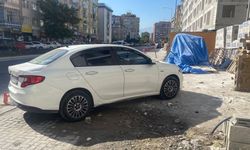 Vatandaş isyan etti ! Burası kaldırım mı otopark mı ?