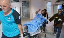 Kalçasından bıçaklanan genç basın mensuplarına küfürler yağdırdı!