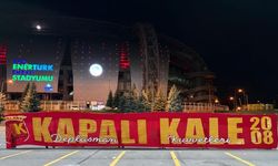 Kapalı Kale yeni sezona hazır! Pankartlar göz kamaştırdı