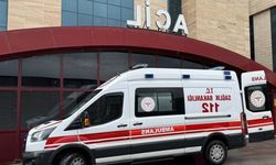 Kavşakta korkutan kaza: 3 kişi yaralandı