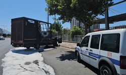 Kayseri’de park halindeki araç alev alev yandı!