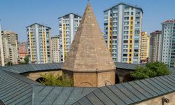 Evliya çelebi'nin'de ziyaret etiiği Köşk Medrese