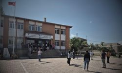 Kayseri'de öğrenci sayısı krize dönüştü! Okullarda yer değişikliği gündemde