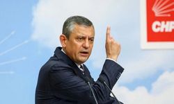 Özgür Özel’den sert çıkış: “TikTok videolarıyla siyaset olmaz”