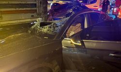 Peş peşe meydana gelen trafik kazalarında 1’i ağır 13 kişi yaralandı