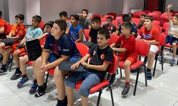 Kayseri’de minik sporculara sağlıklı beslenme eğitimi