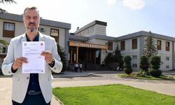 Serdar Çiçek, Mustafa Yalçın’ı ağır sözlerle eleştirdi!