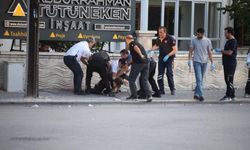 Sevgilisinden ayrıldı, İş yeri kurşunladı, Bıçağı boğazına dayadı!