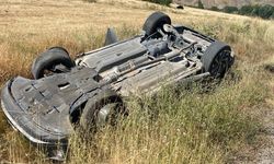 Köy ziyaretinden dönen kaymakam kaza geçirdi! Muhtar ile çarpıştı