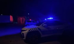 Sokak ortasında bıçaklı kavga! 3 kişi yaralandı
