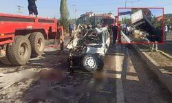 Tır ile otomobil çarpıştı, Ortalık savaş alanına döndü! 3 ölü