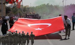 Cumhuriyet Meydanı 30 Ağustos provasıyla renklendi!