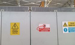 Kayseri OSB’de Fabrikada elektrik pano odası levhası yanlış yazılmış!